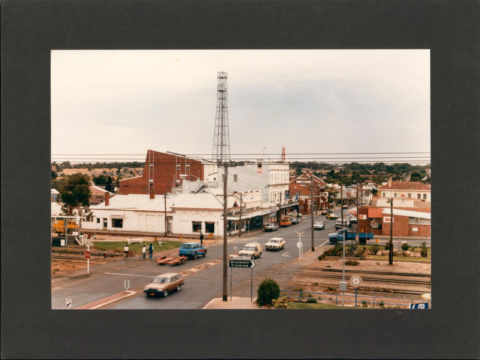 Railway Crossing at Clive Street and Austral Terrace