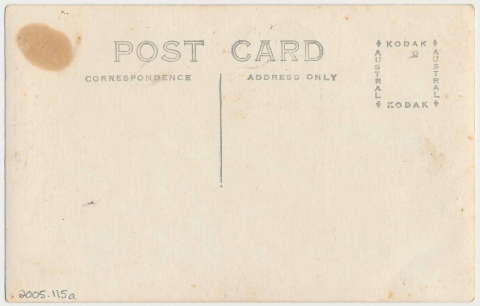 Back of postcard of Moojebing Hotel