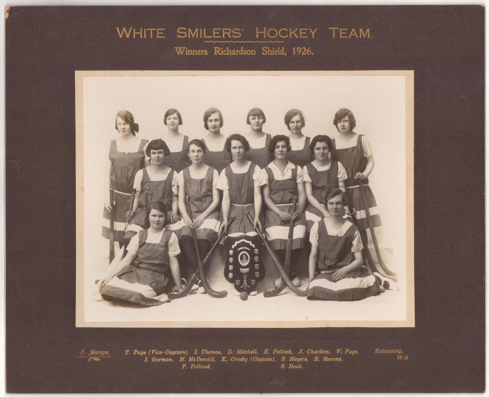 White Smilers Hockey Team