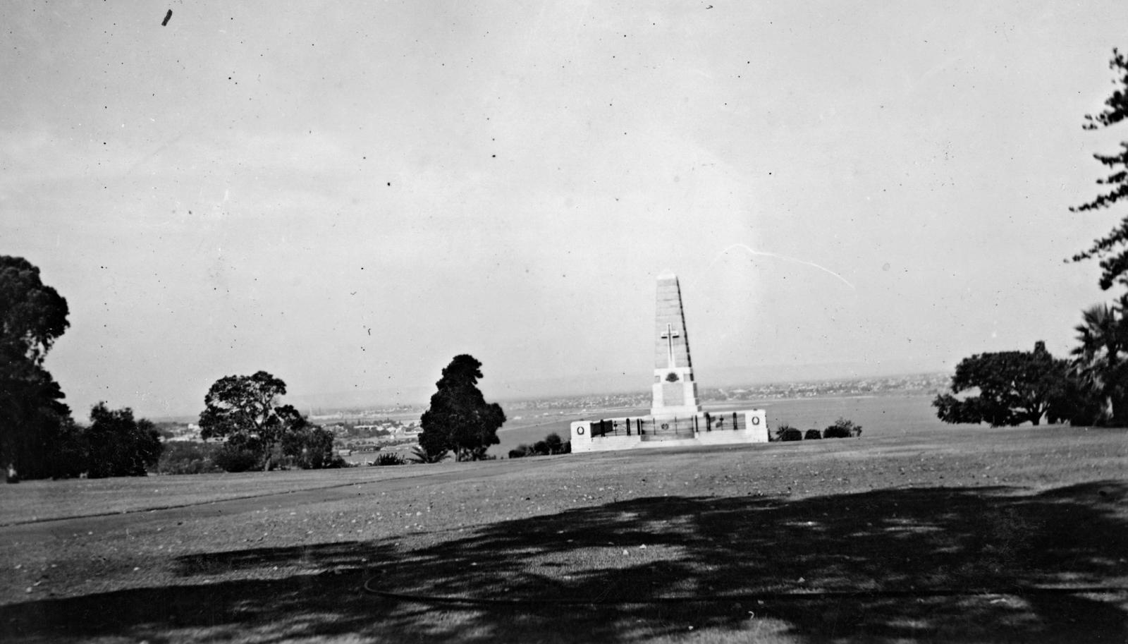 War memorial 1940