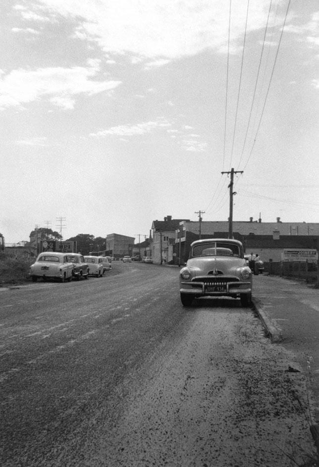 Gugeri Street East Towards The Claremont Hotel