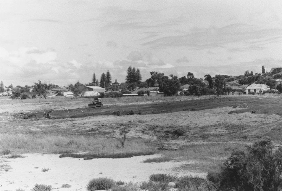 Butler's Swamp redevelopment into Lake Claremont and golf course