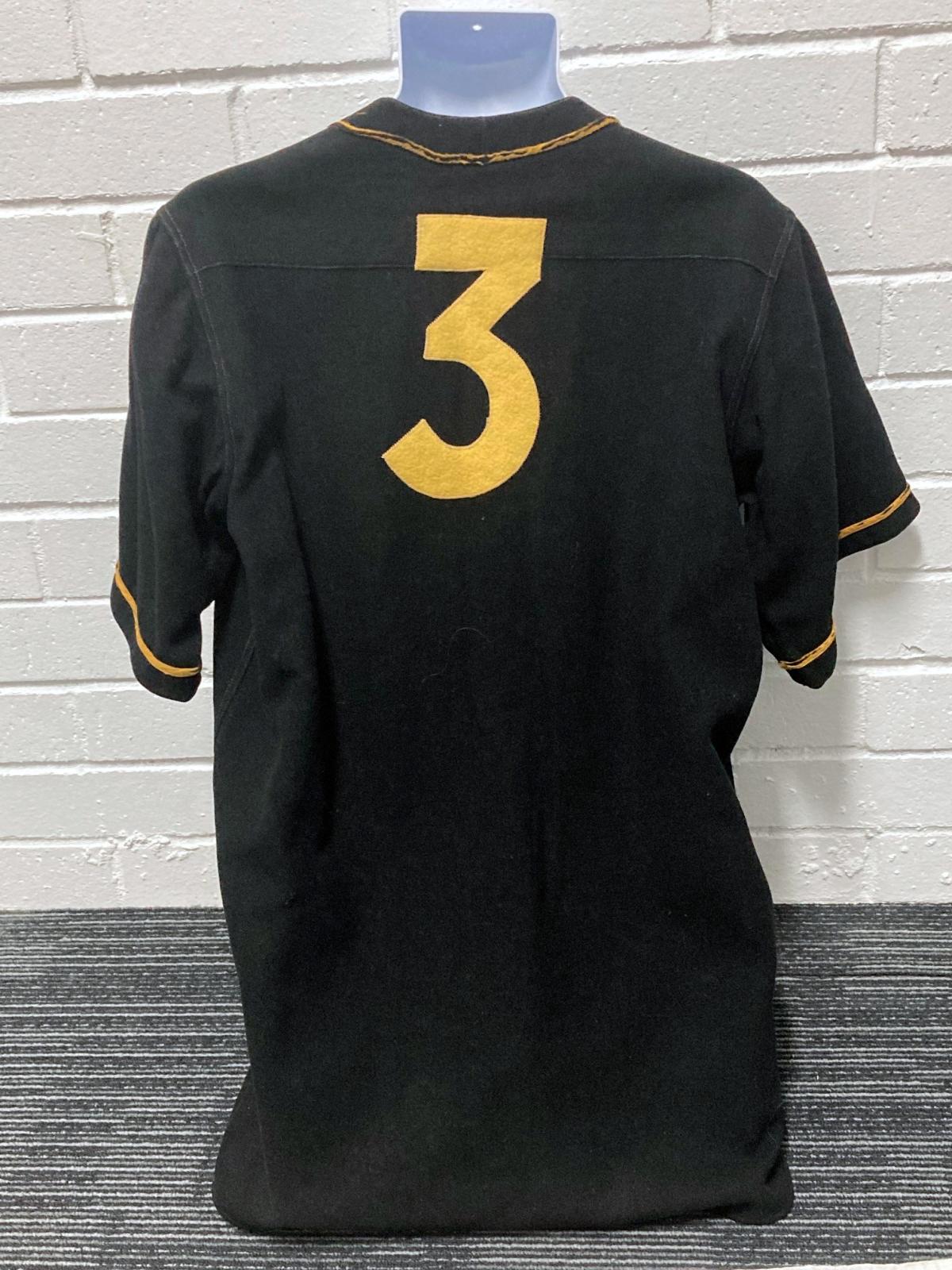 Charlie Hodder's baseball playing top (back)