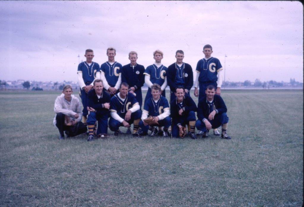 photo of baseball team posing for a photo