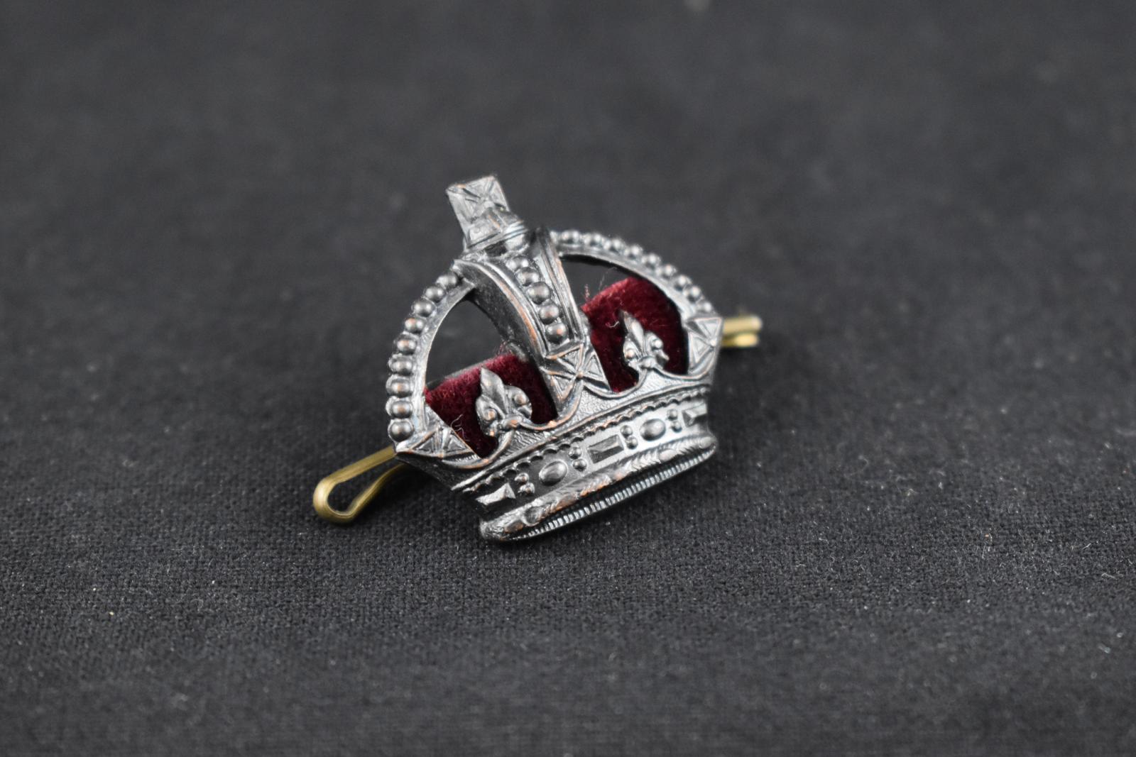 Tudor Crown Badge