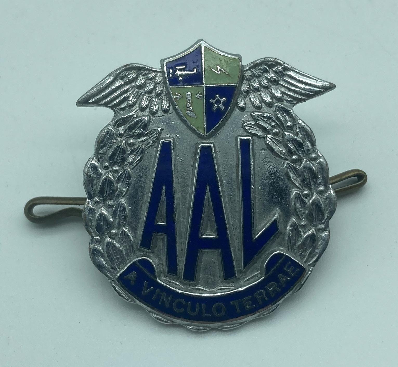 Australian Air League collar badge 