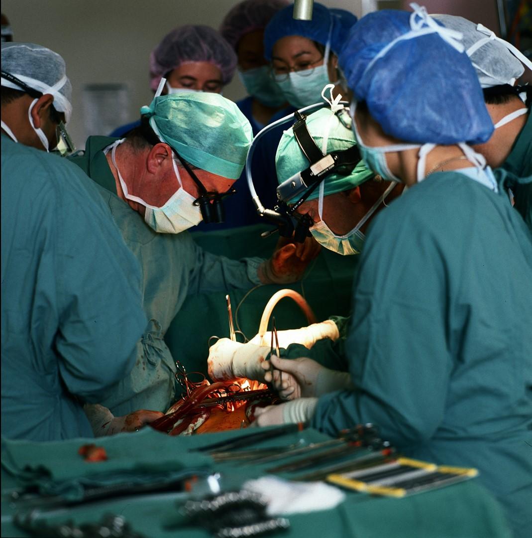 Heart-lung surgery at RPH c1998