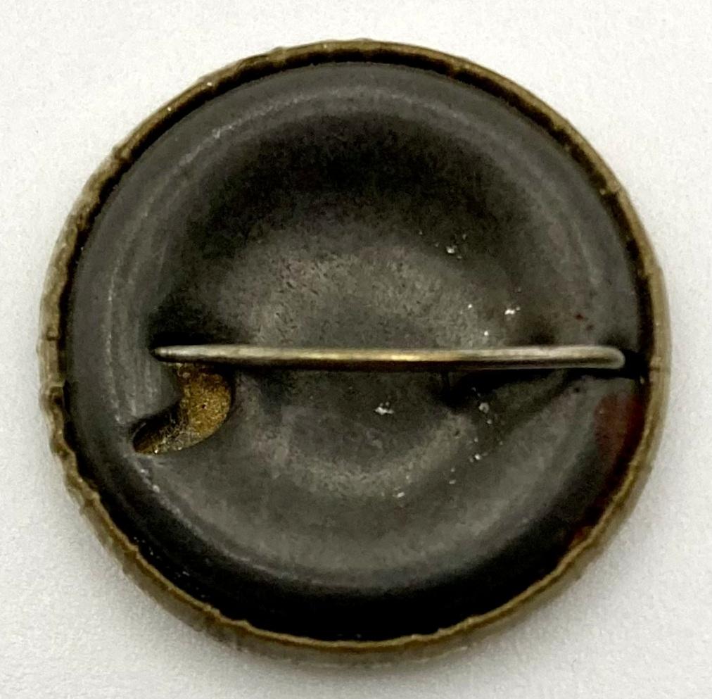 Reverse of 'Win-the-War Day' fundraising button 1917