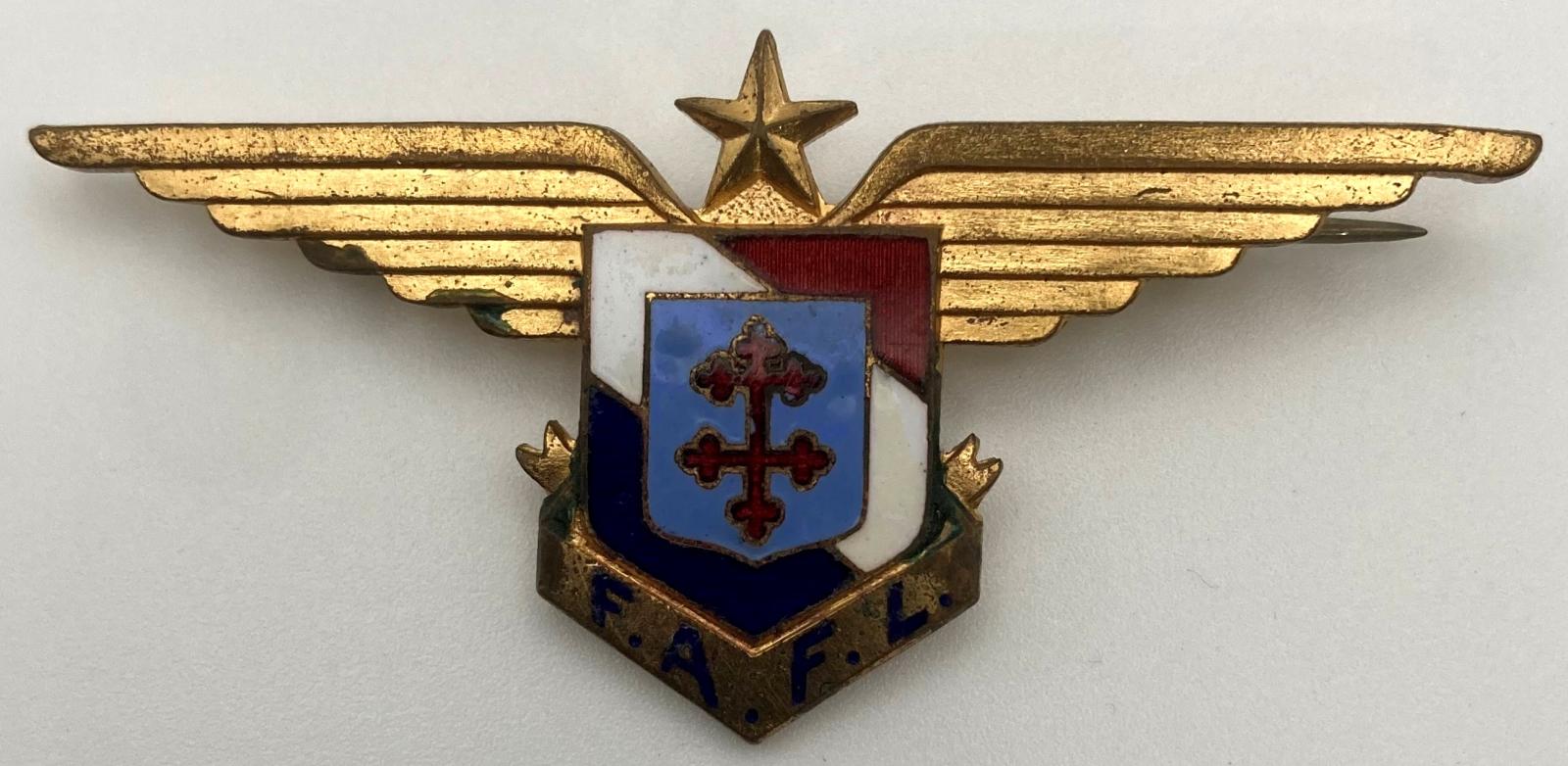 Large size F.F.A.L. pilot's wing badge - front