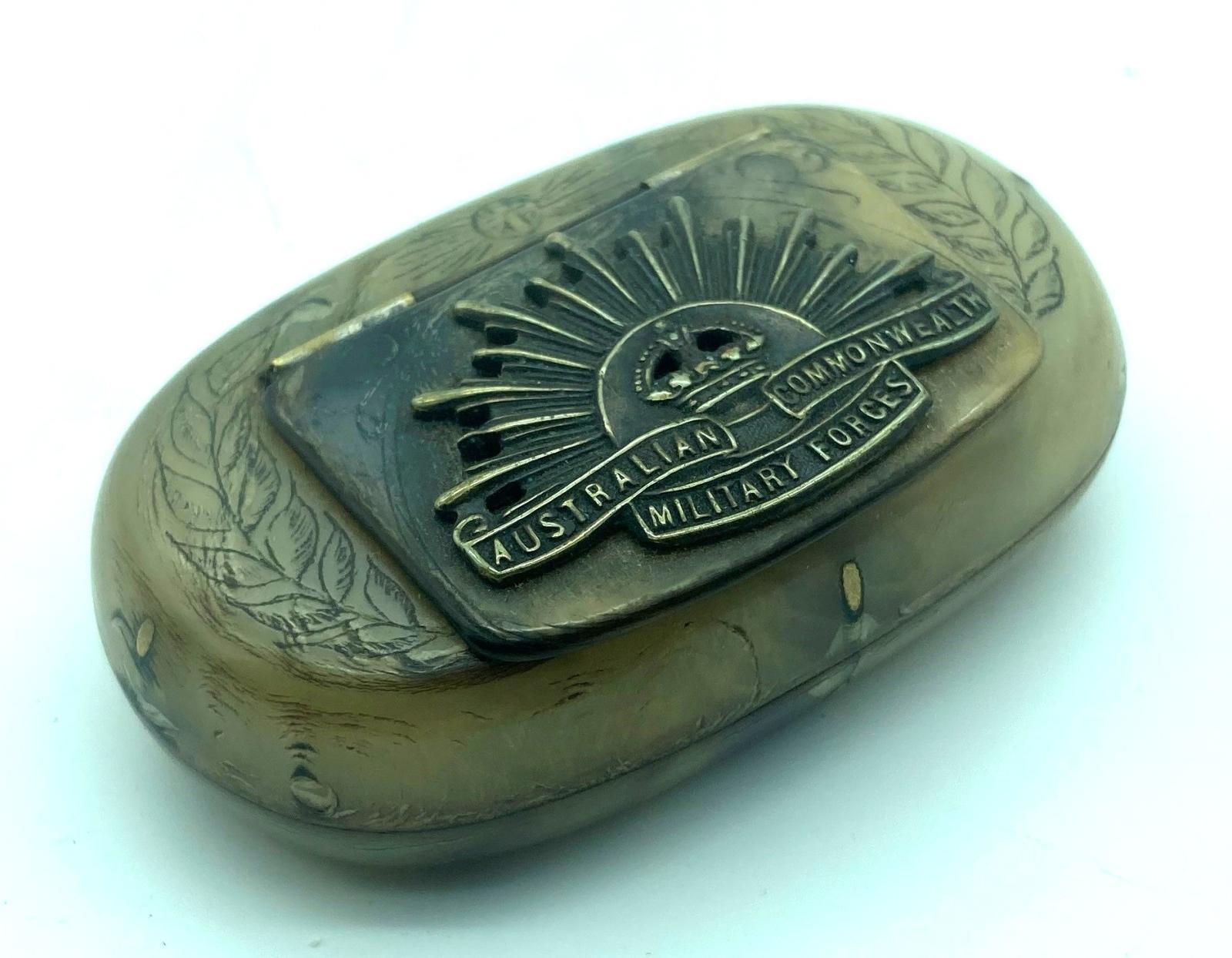 Souvenir snuff box made from horn