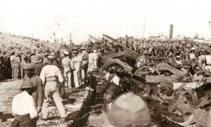 Troops-embarking-at-Imbros.