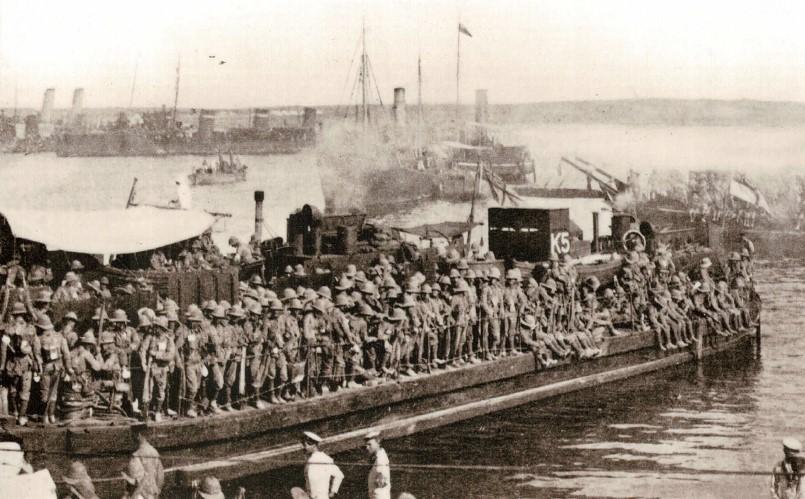 Disembarking-from-Barges--Suvla