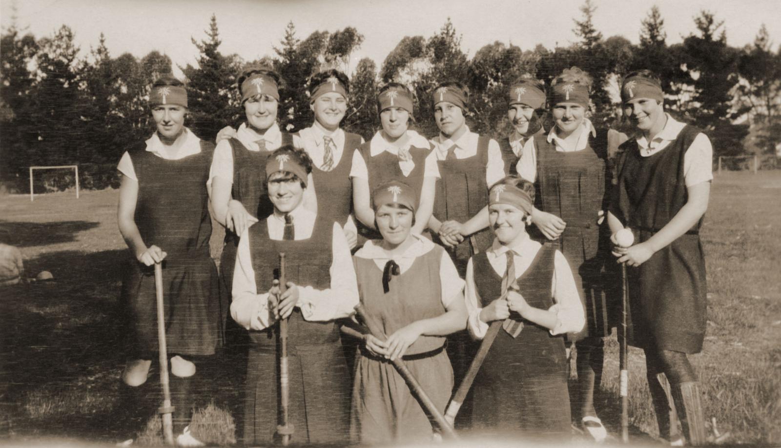 BHS Girls Hockey Team 1928