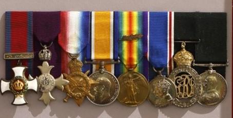 Roberts, Medals