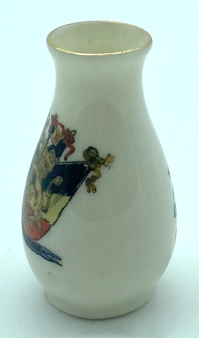 Arcadian China crested ware ornament - Belgium - side view