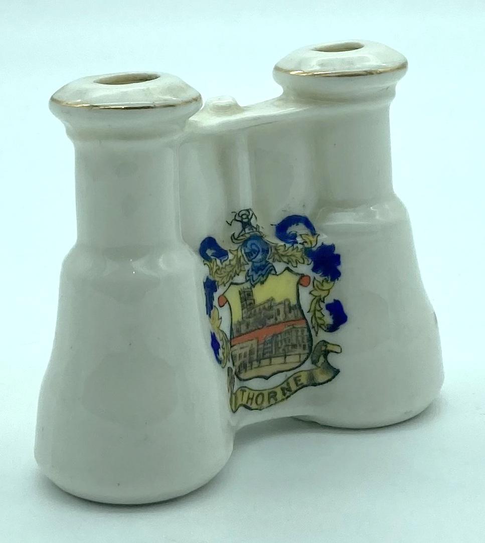 Arcadian China crested ware - binoculars - Thorne - oblique view