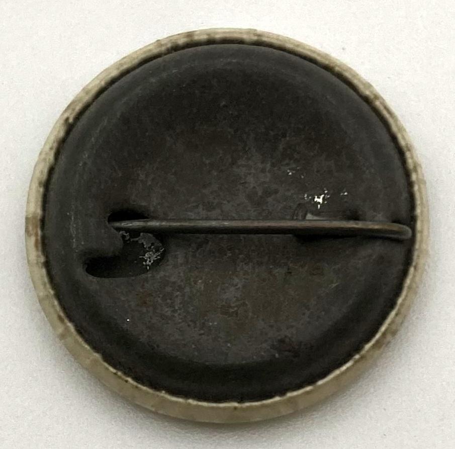 Reverse of 'Wattle Day' fundraising button 1919 - small size