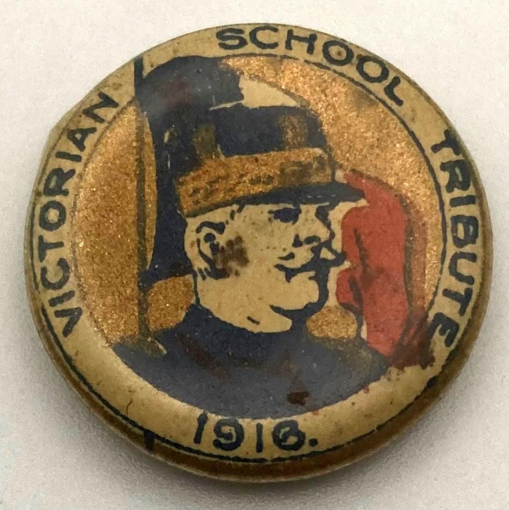 'French Red Cross Appeal' fundraising button 1916 - small size 2