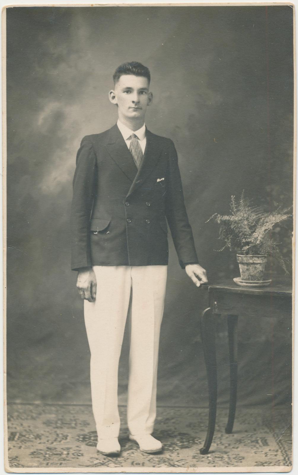 Lesley Roland Quartermaine