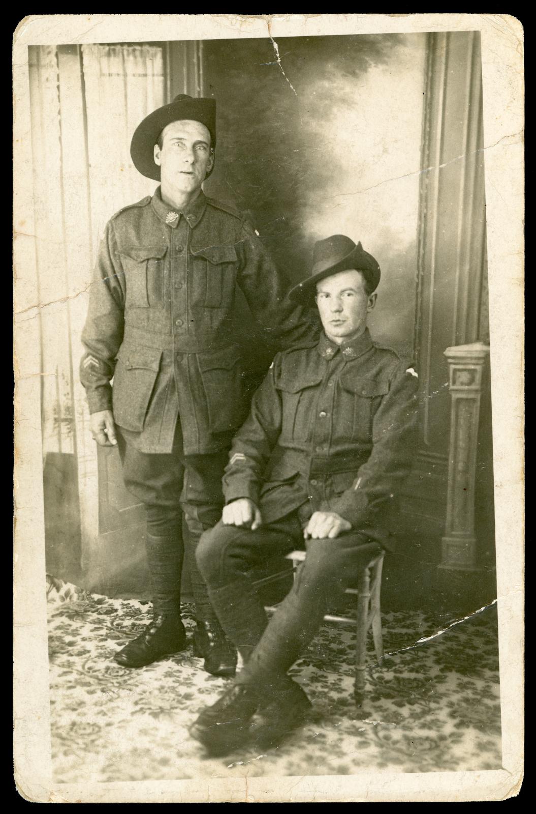Photographic postcard of two First World War soldiers