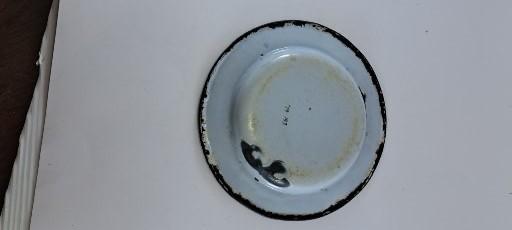 tin enamel child's plate back 
