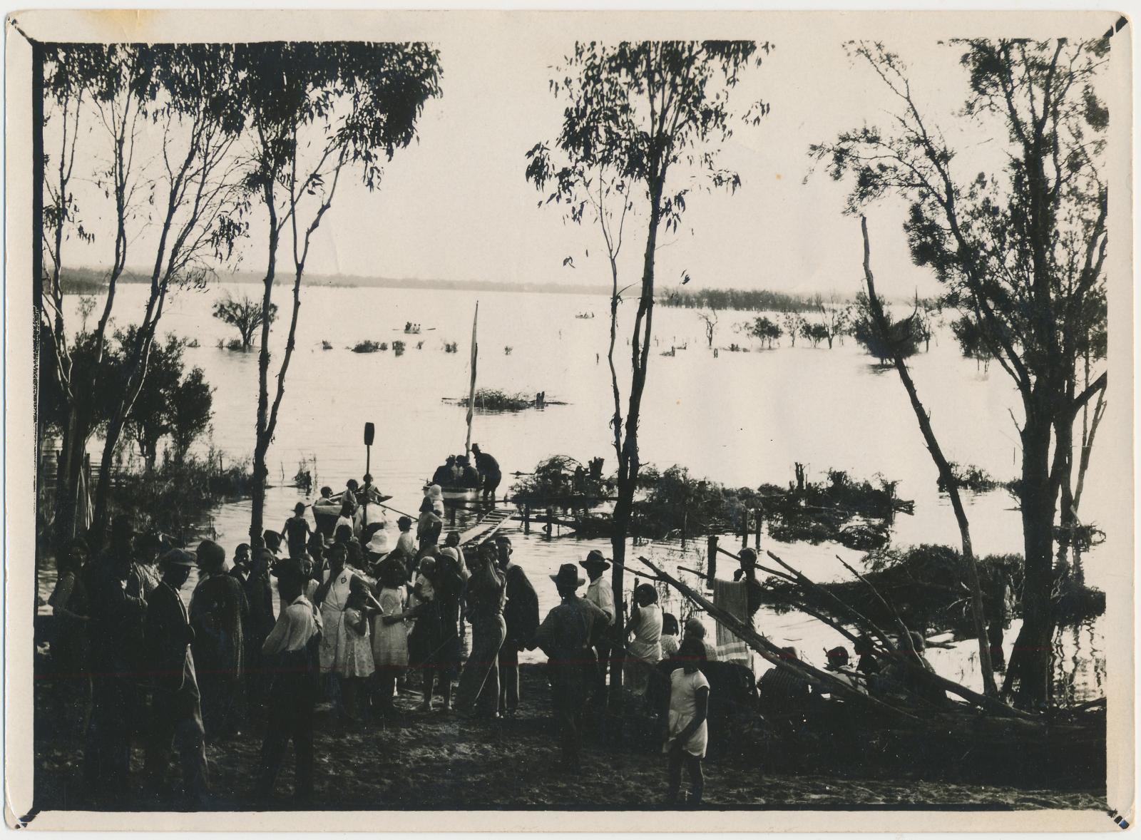 Views of Coyrecup River and Lake