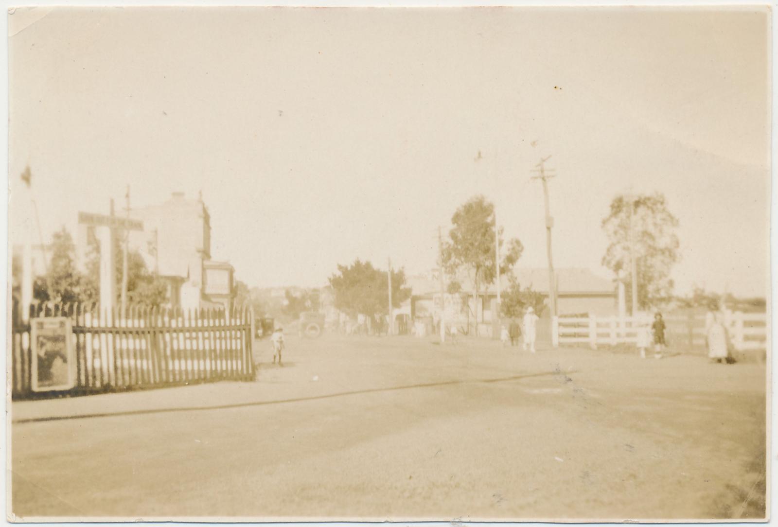 Intersection of Austral Terrace and Clive Street