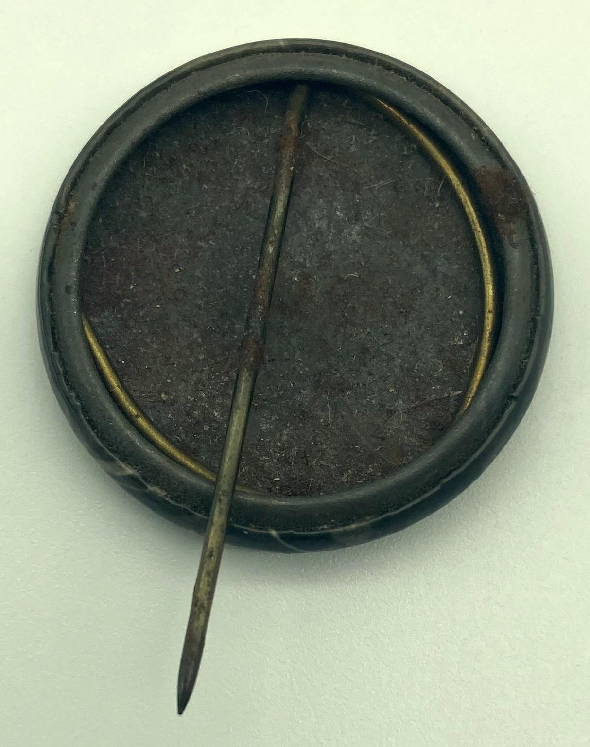 Reverse of souvenir button featuring H.R.H. Edward, Prince of Wales