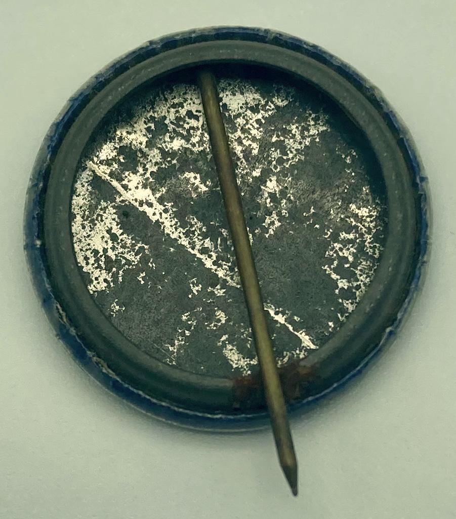 Reverse of souvenir button celebrating the 1920 visit of H.R.H. Edward, Prince of Wales
