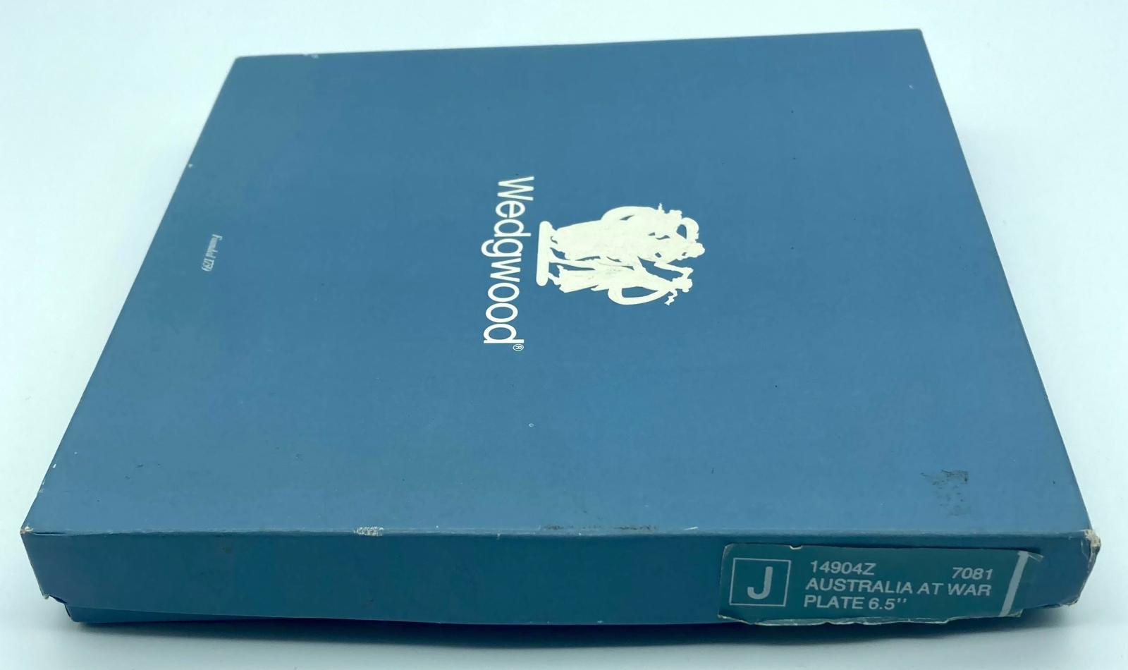 Box for Wedgwood blue jasperware plate 'Australians at War'