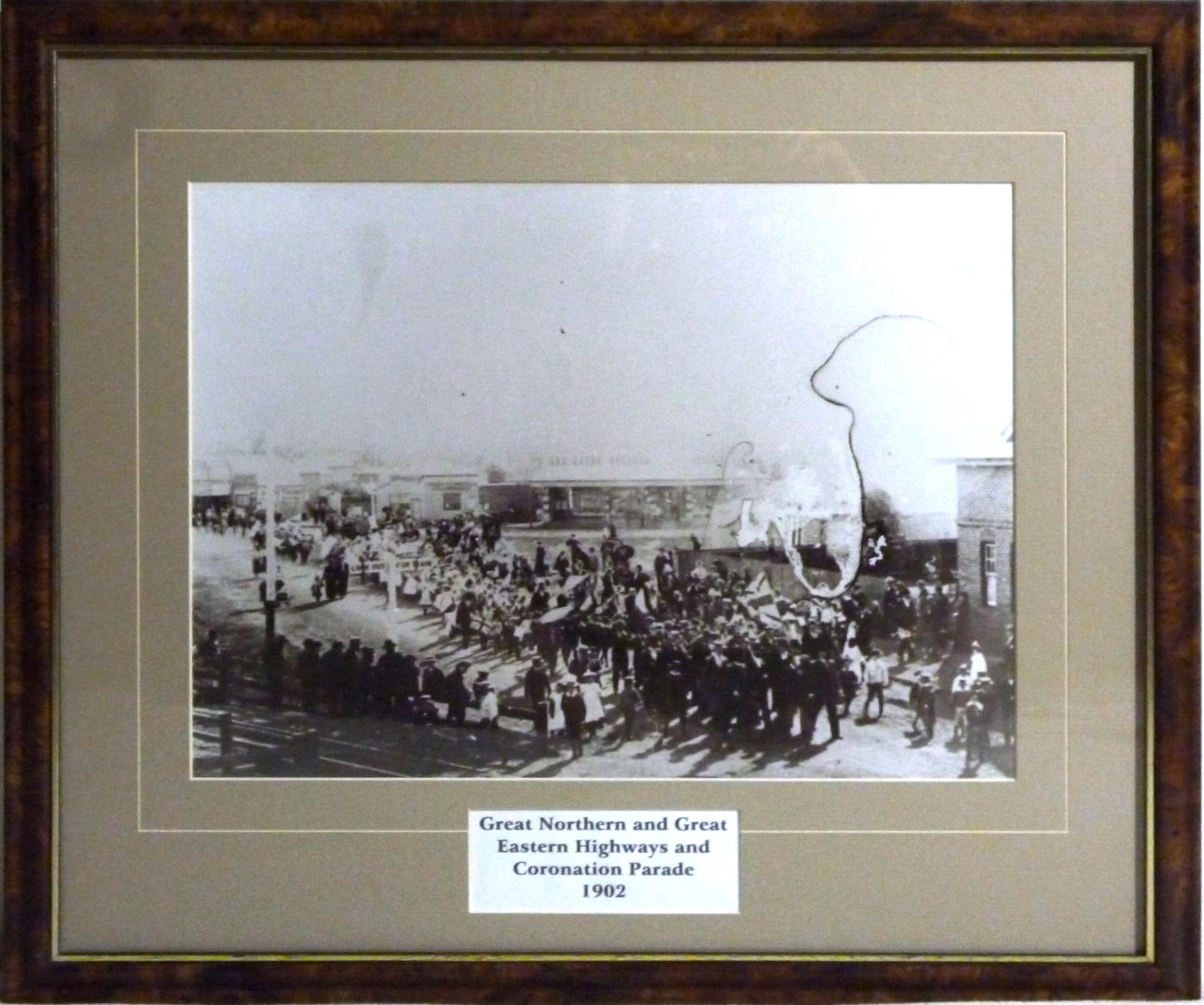 Coronation parade along Great Eastern and Great Northern Highways, 1902.