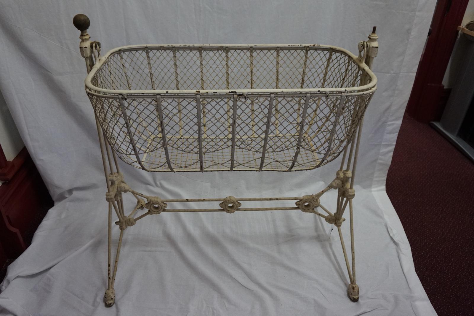Mercycare-Rocking Bassinet