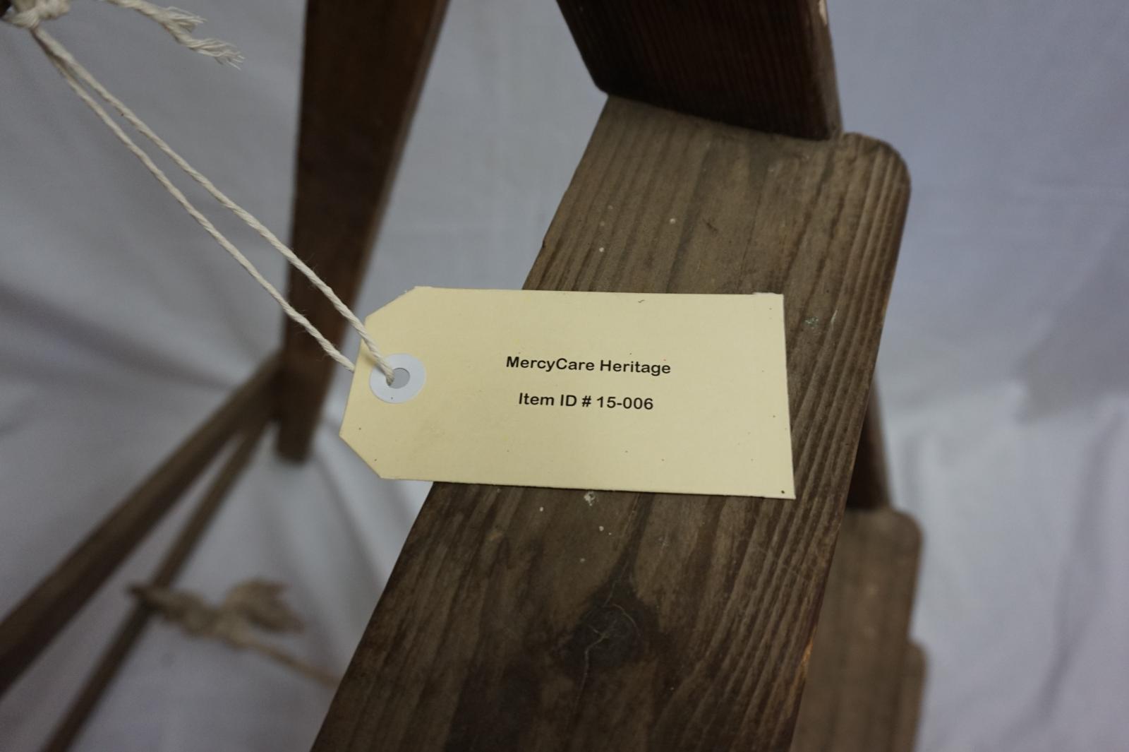 Mercycare-Wooden Ladder