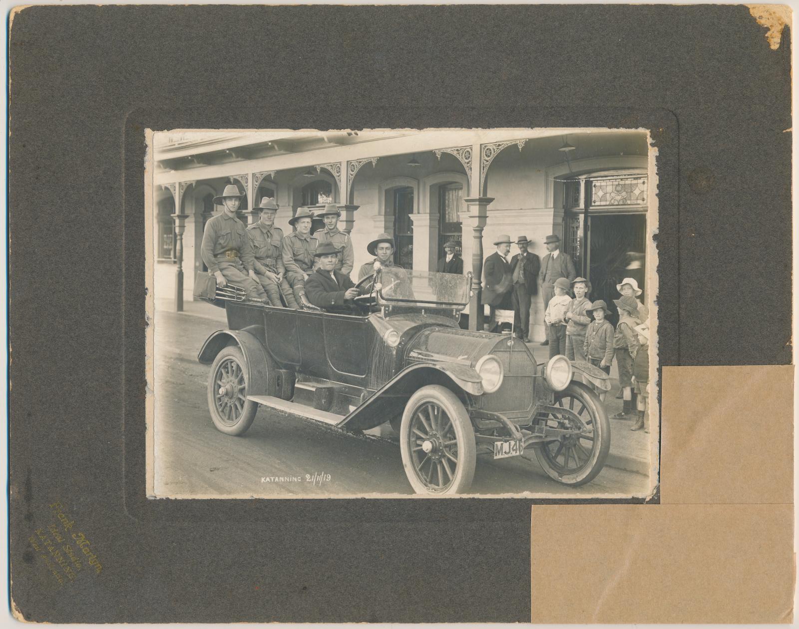 Group of Service men at Katanning Hotel