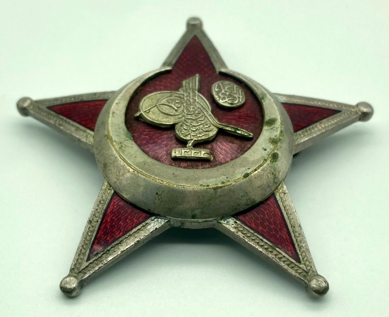 Turkish War medal, 1915 - oblique view