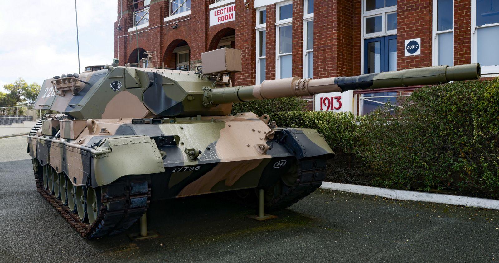leopard 1