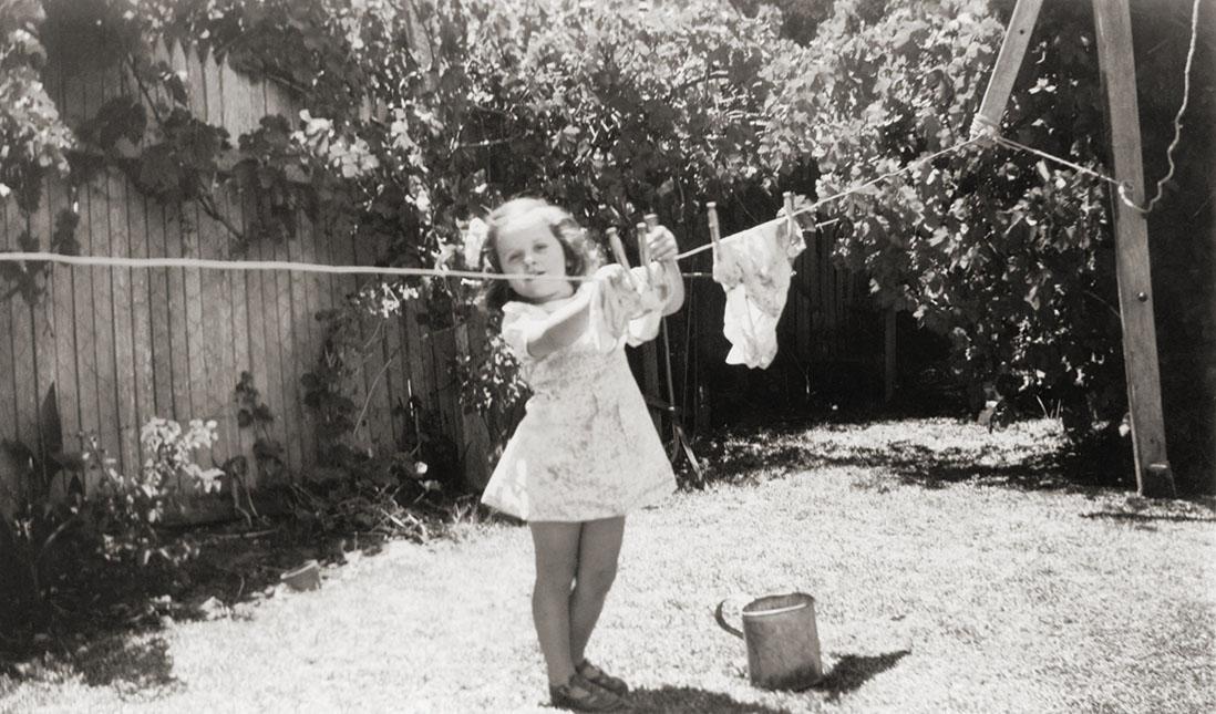Ray Cullen Pegging Out Washing