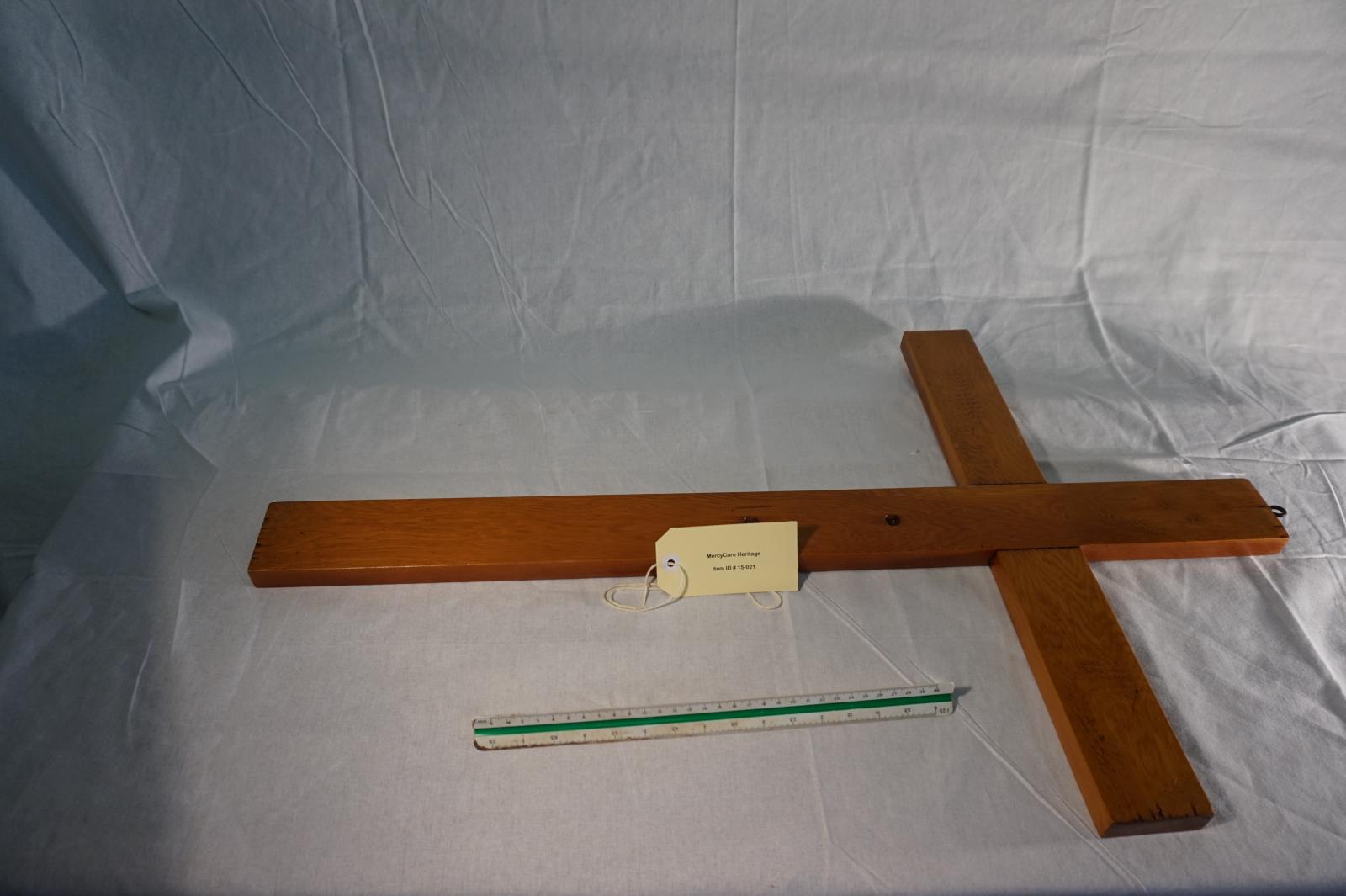 Wooden Cross (no Jesus figure)