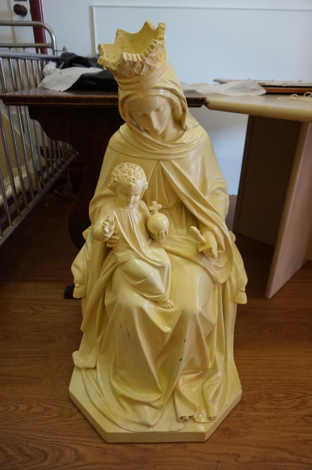 Statue