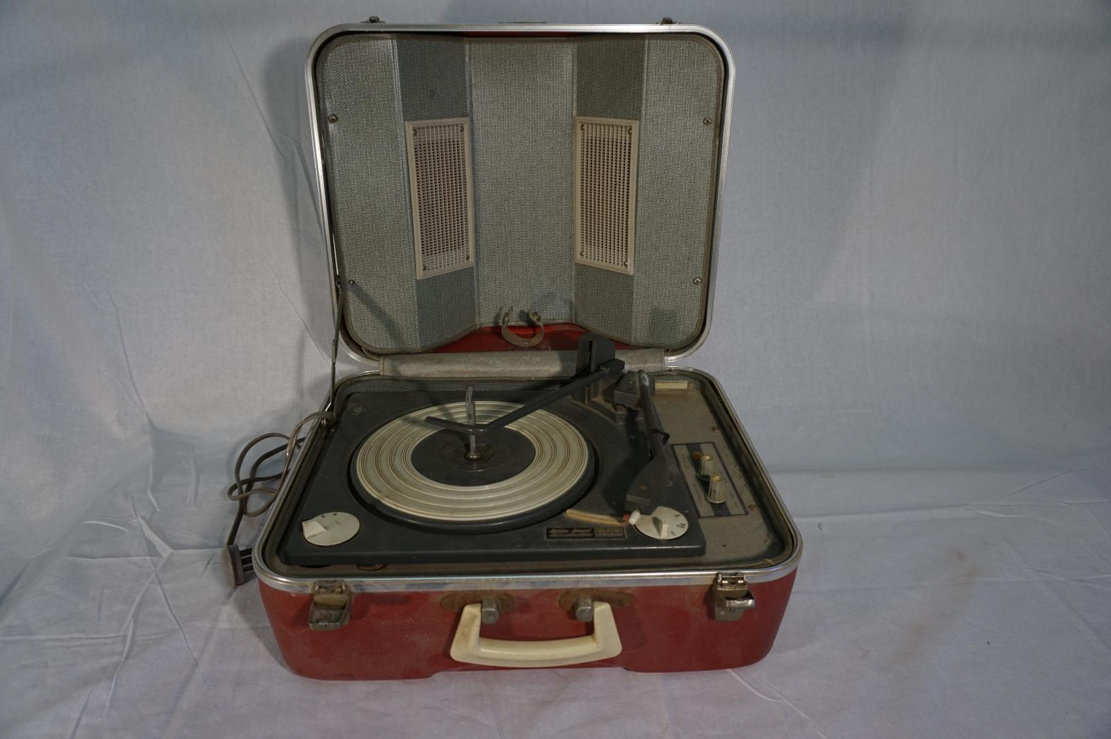 Dreco Portable Record Player