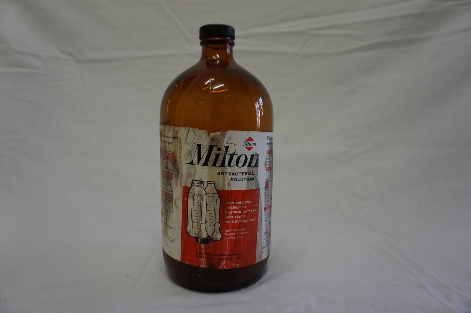 Amber Glass Bottle with Screw Cap - Lable Dettol