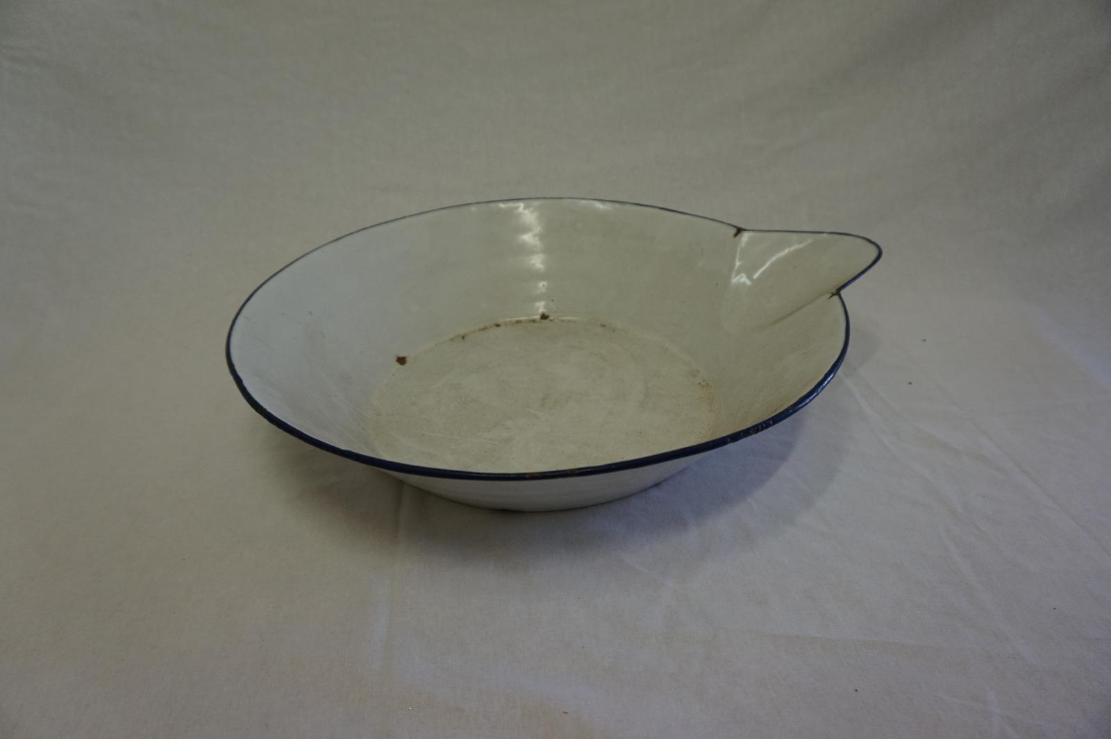 Wash tin