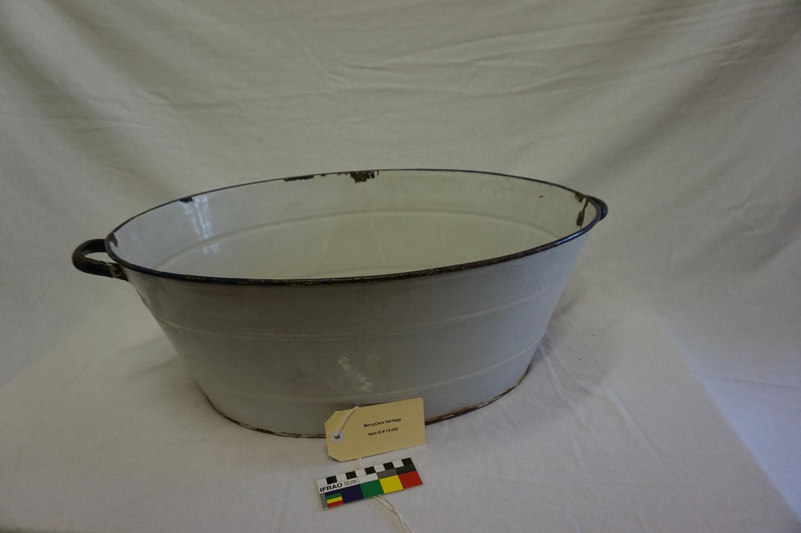 White Enamel Tub ("Baby bath")