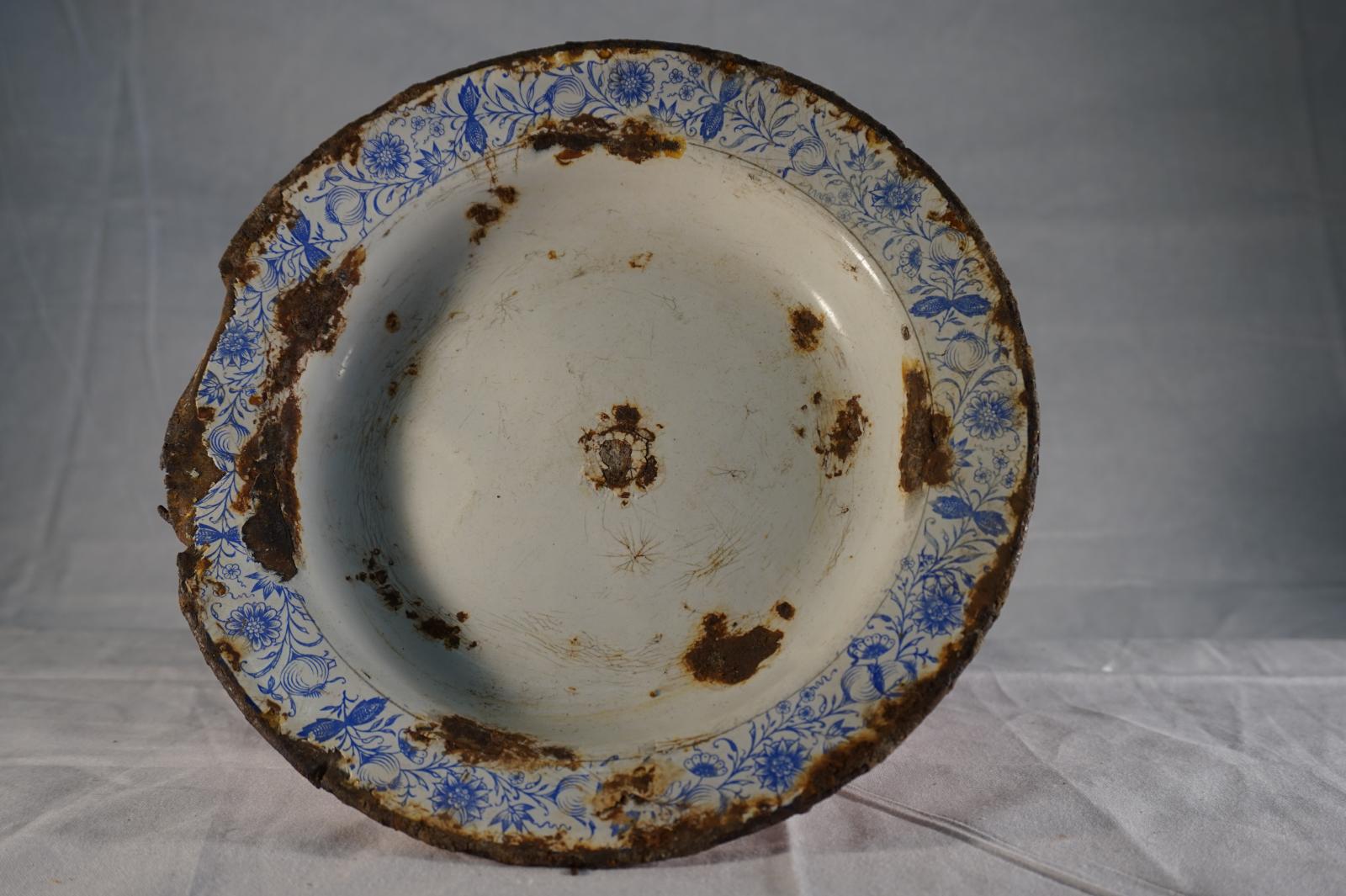 Enamel Plates