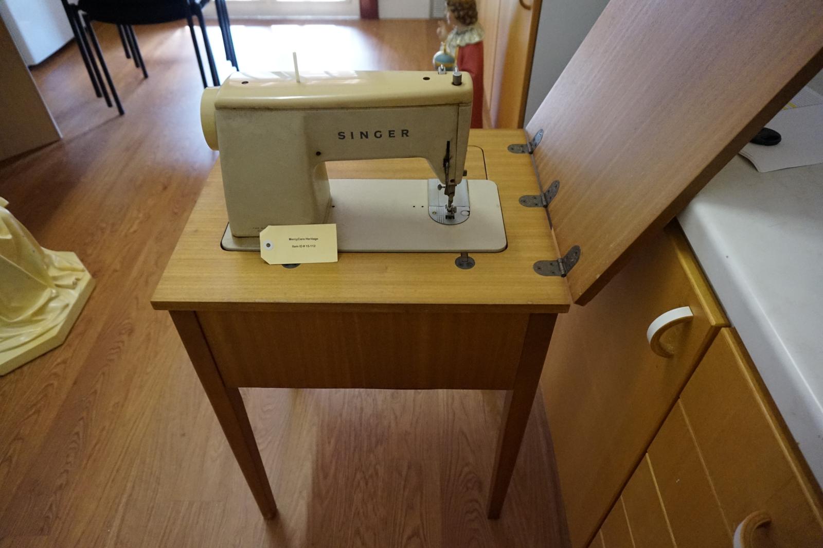 Singer Sewing Machine