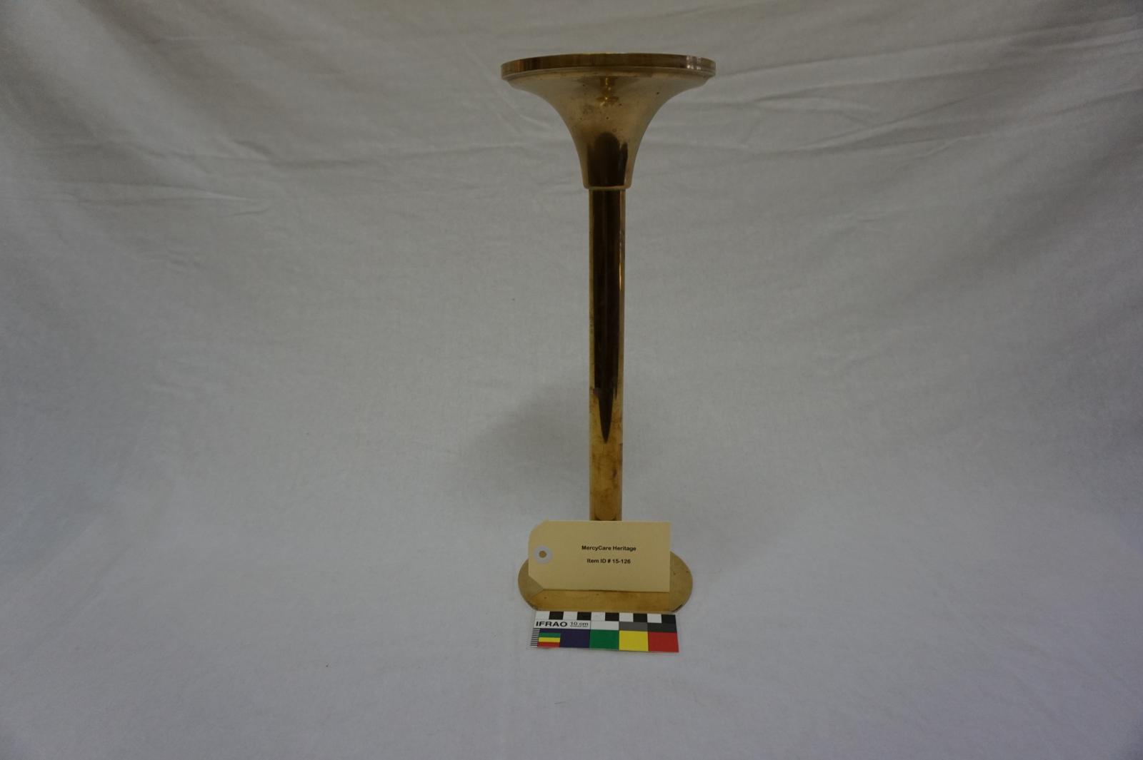 Set of 2 Brass Stands