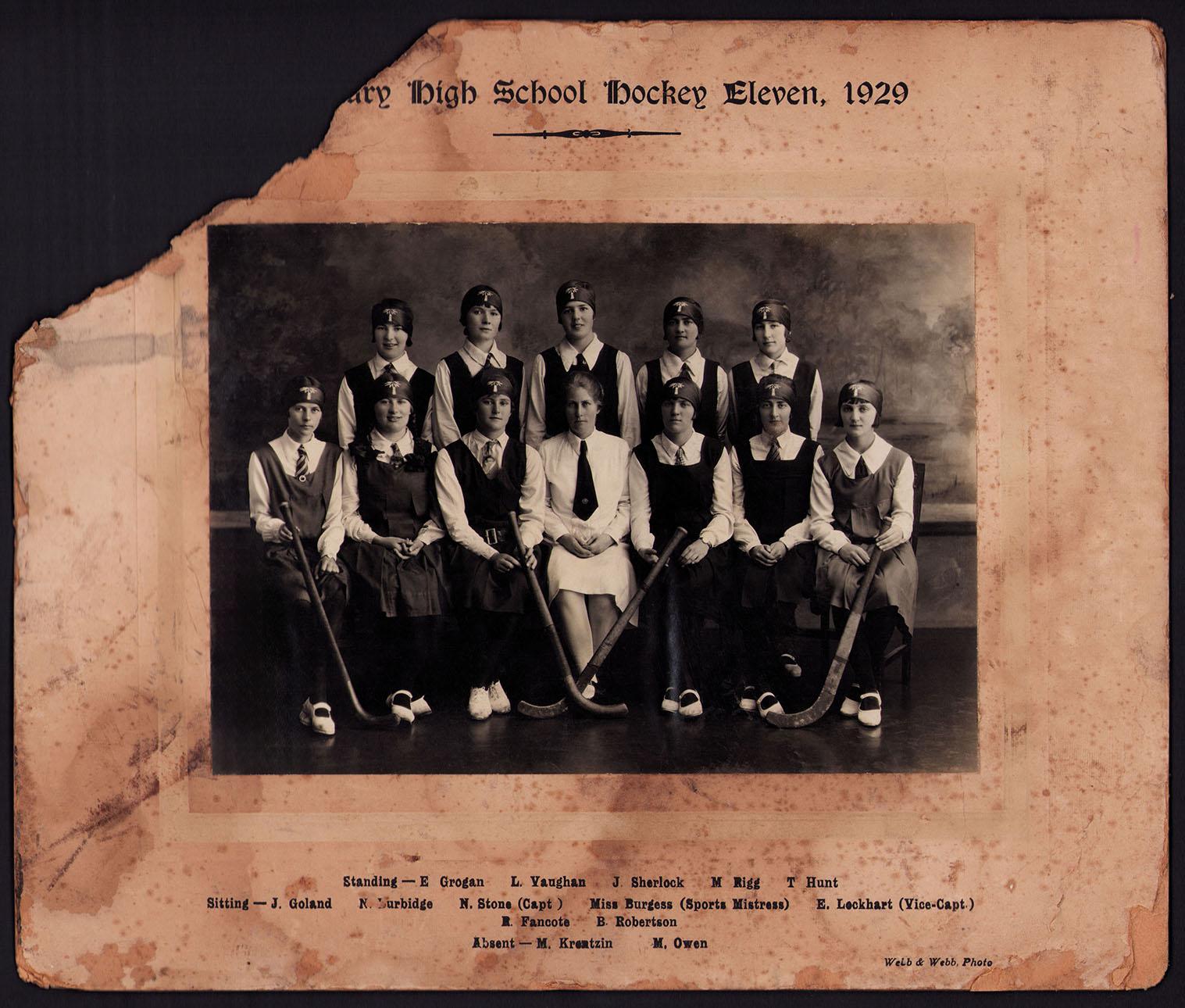 Girls Hockey Team 1929