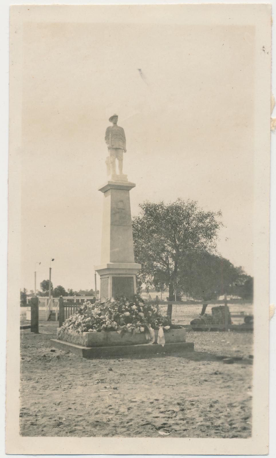 Katanning War Memorial in Prosser Park