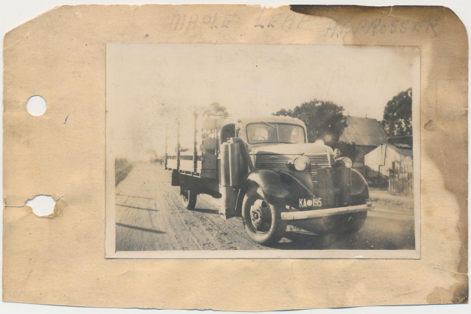 Maple Leaf Truck