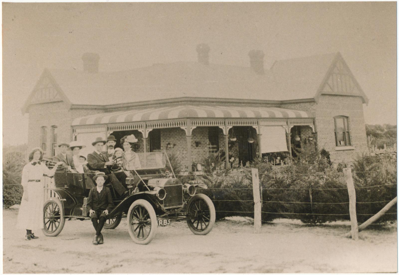 Wanke Family and 'Roselawn'
